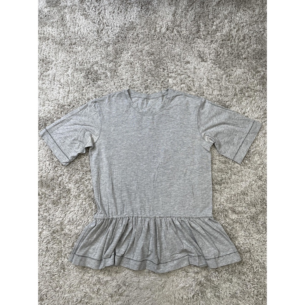 Lululemon Shirt Womens Medium Gray Peplum Ruffle Hem Short Sleeve Crewneck Top
